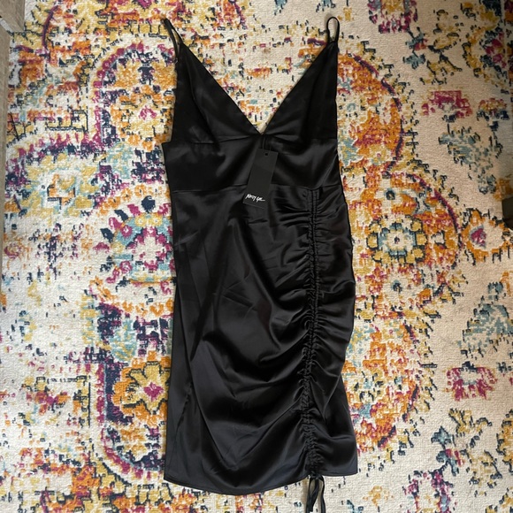 NEW- NASTY GAL HEAVENS TOUCH SATIN DRESS - Picture 4 of 8